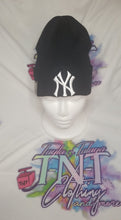 Load image into Gallery viewer, New Era NY Beanie
